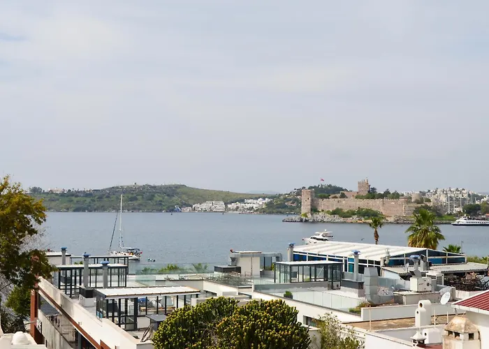 Loca Centre Suites