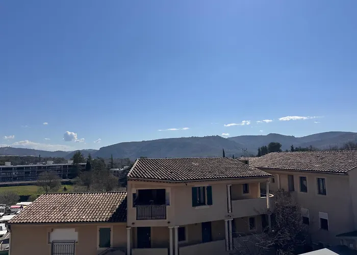 Hotel Le Chemin Neuf à Gréoux-les-Bains