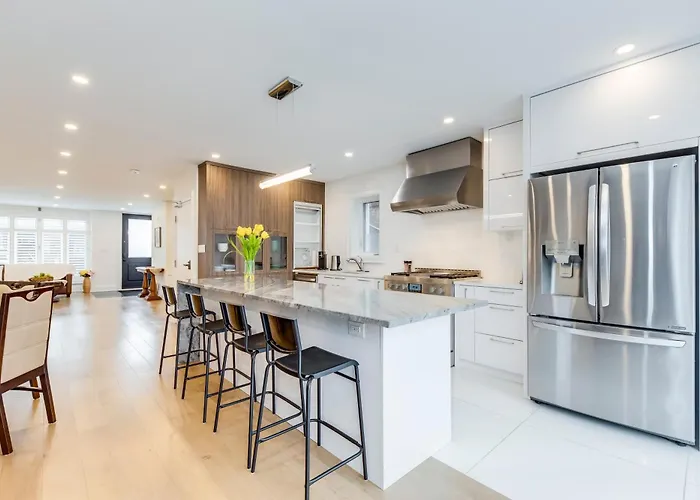 Toronto Midtown Home Suites