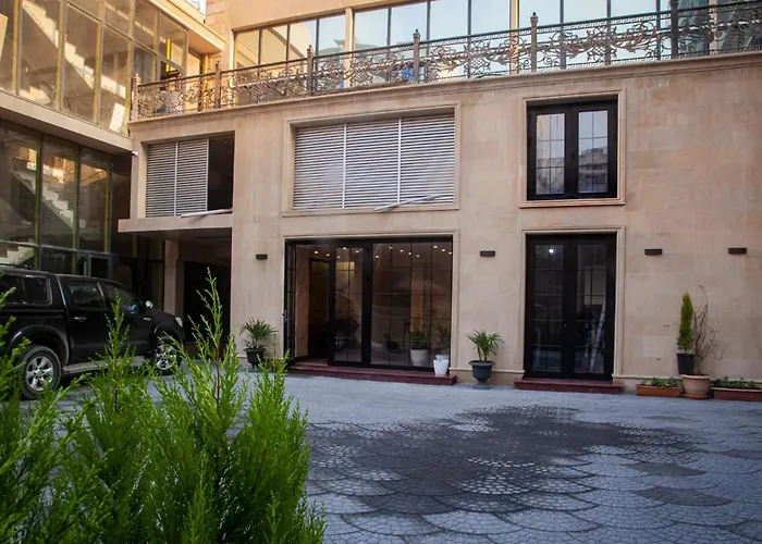 Ayf Palace