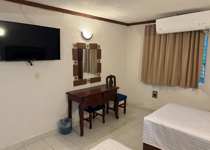 Suites Cancun Center