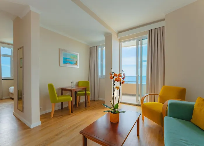 Duas Torres Hotel