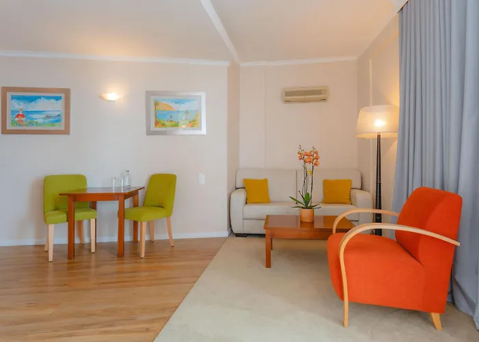 Duas Torres Hotel