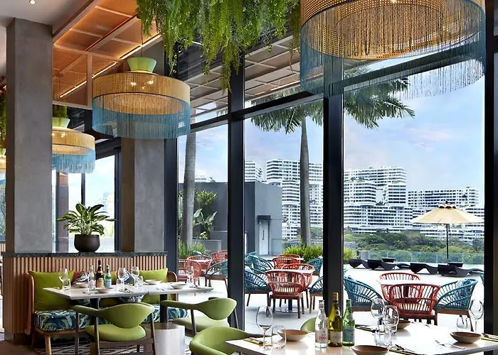 Momentus Hotel Alexandra Singapore