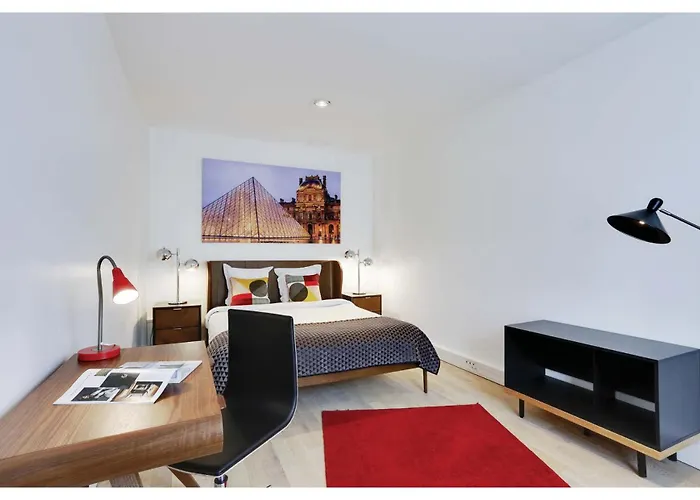 Apartments Paris Centre - At Home Hotel