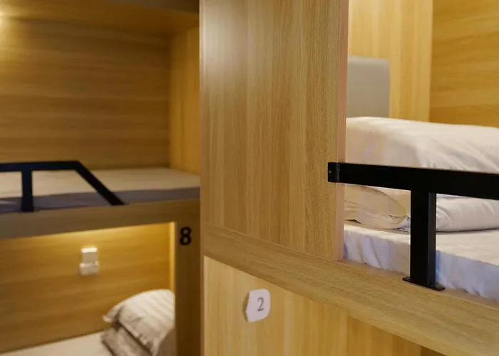 Waveflo Hostel 浪花青旅