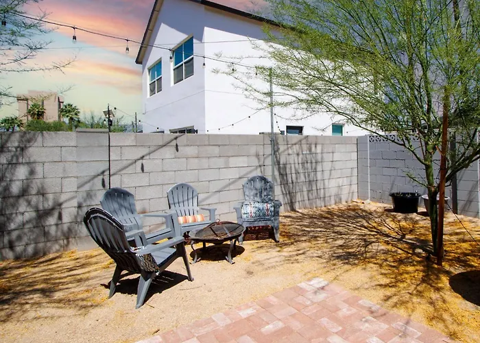 Unique*New*Hot Tub Studio*Mins To Dt & Phx Airport