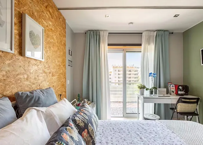 Sunhouse Room