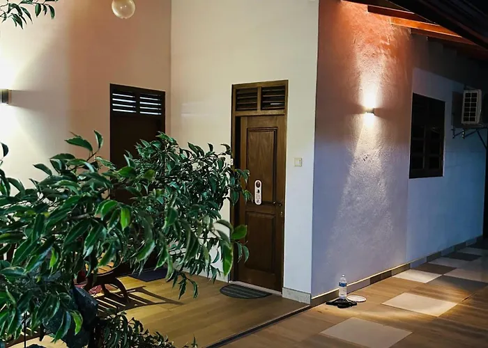 Unic Residence & Hostel
