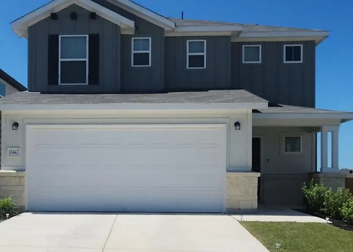 Private Cozy Rooms And Bathroom In Home Near Seaworld Riverwalk And Afb