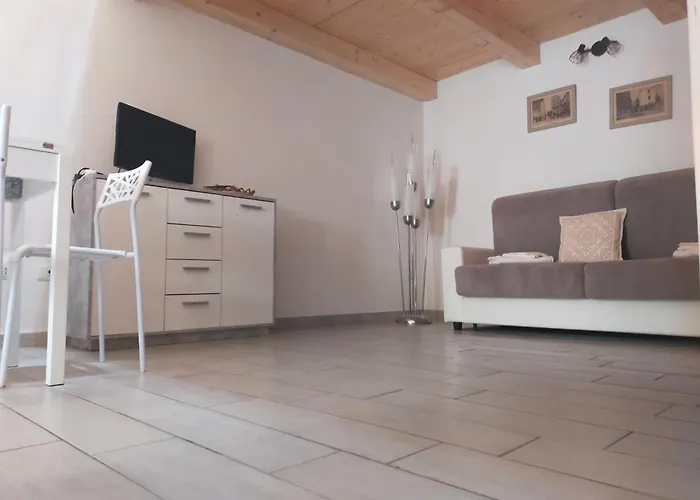 Nice Apt In A Street In Old Town