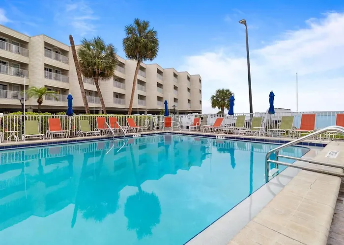 This Could Be Your View Every Night Of Your Stay!! Cozy, Comfy Remodeled Condo!