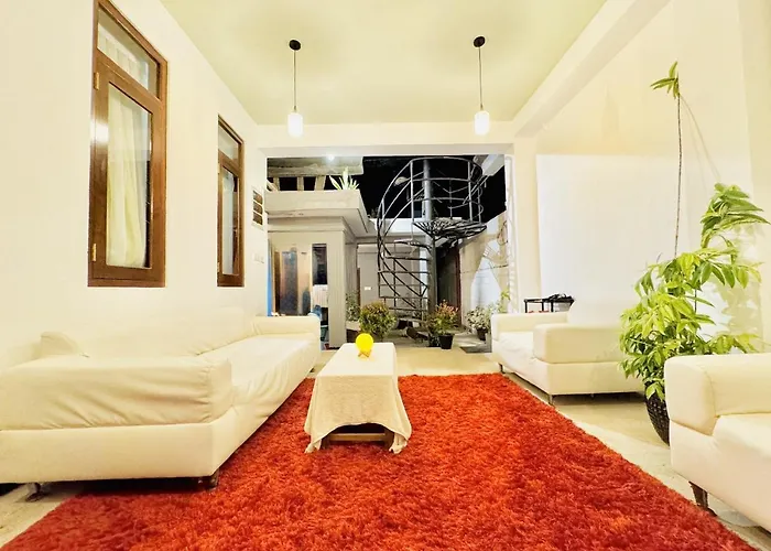 Overnight Beach & Airport Hostel Negombo