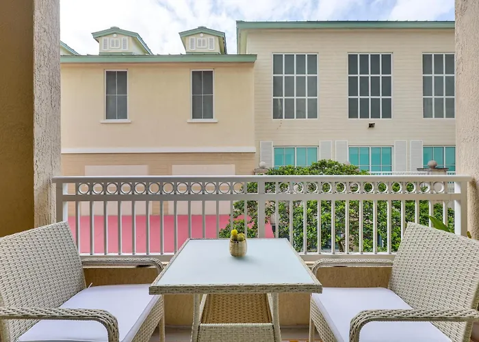 Resort Condo ~ 1 Mi To Boynton Beach Access!