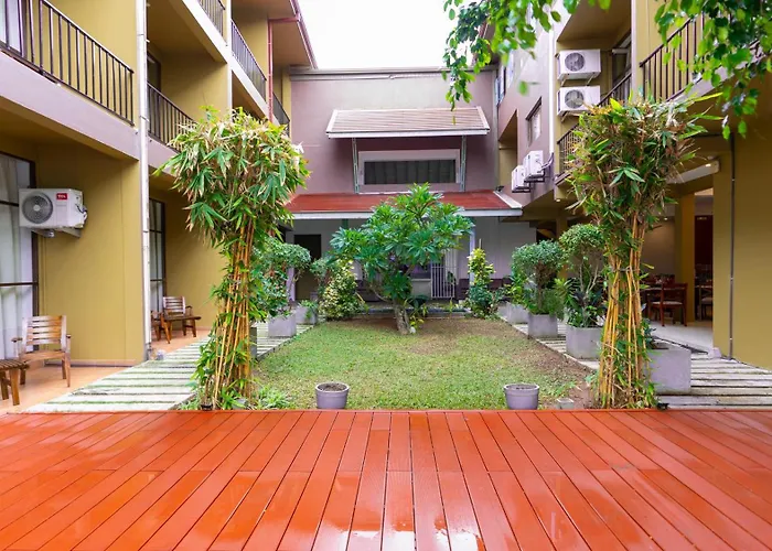 Waves Hostel