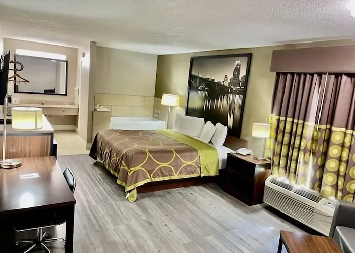 Super 8 By Wyndham Bay St. Louis