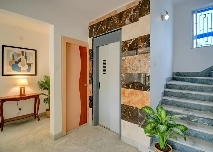 Fabhotel Amar Raj Villa
