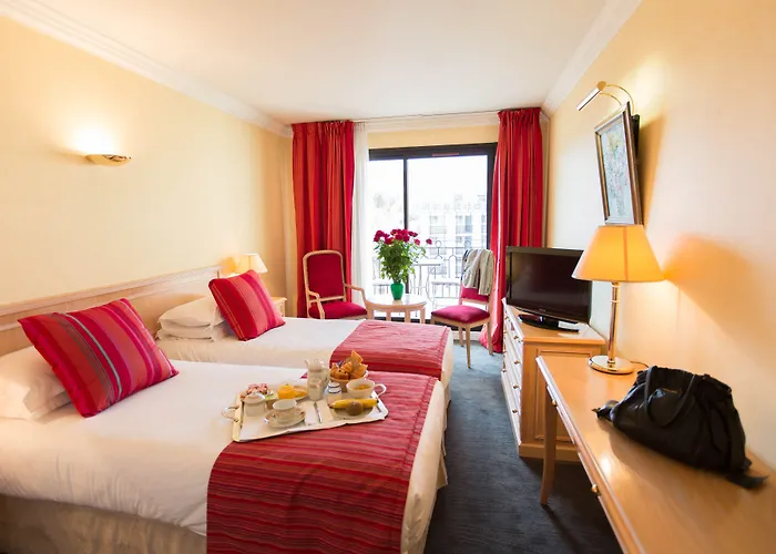 Sun Riviera Hotel