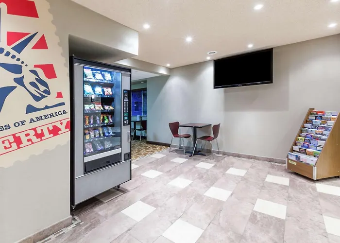 Super 8 By Wyndham Schenectady/Albany Area
