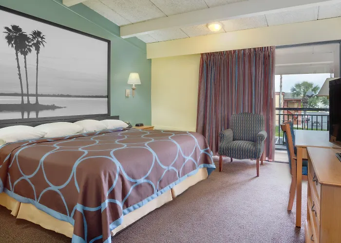 Super 8 By Wyndham St. Augustine Motel