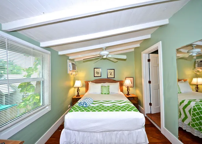 The Garden House - Adult Only