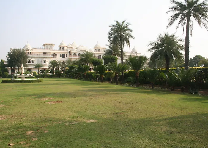 Shiv Vilas Resort