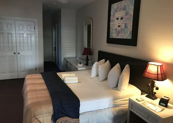 New Orleans House - Gay Male Adult Guesthouse