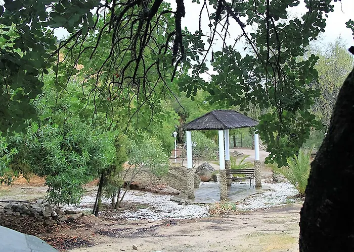 Casas Rurales Los Algarrobales