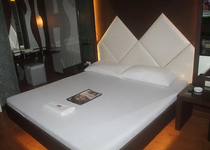 Hotel Ava Gil Puyat