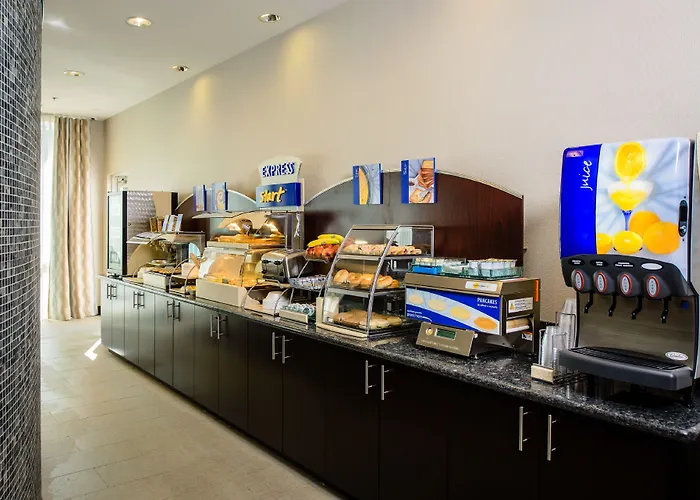 Holiday Inn Express Hotel & Suites Austin Nw - Arboretum Area By Ihg