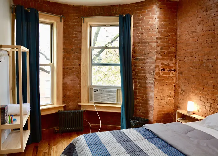 Morris Guest House (Adults Only)