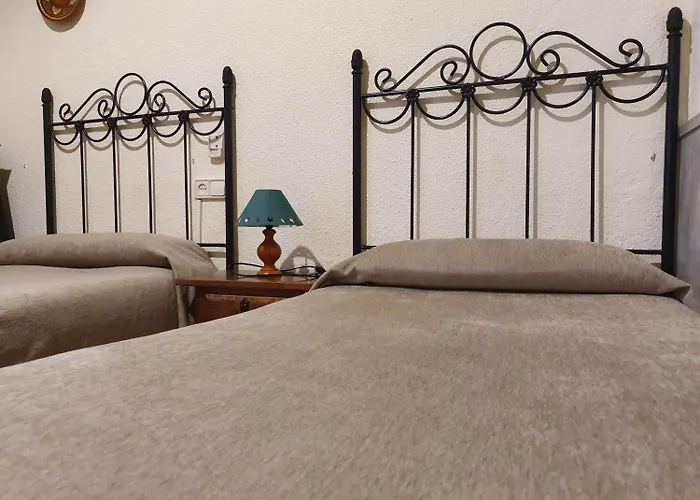 Arteaga Hostal & Banos Arabes Elvira