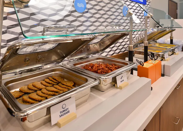 Holiday Inn Express & Suites Golden By Ihg