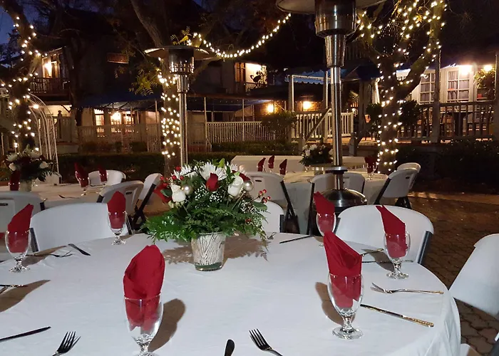 Irwin Street Inn