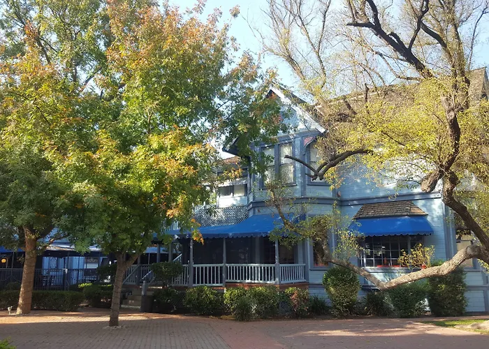Irwin Street Inn