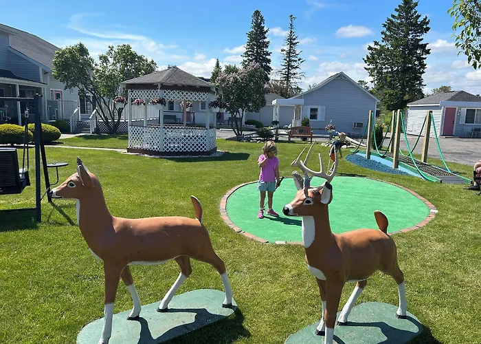 Rainbow Motel Mackinaw City