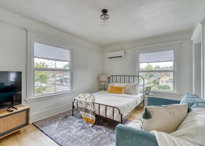 Stay Portland - The Bohemian Bungalow On Broadway - 94 Walkscore