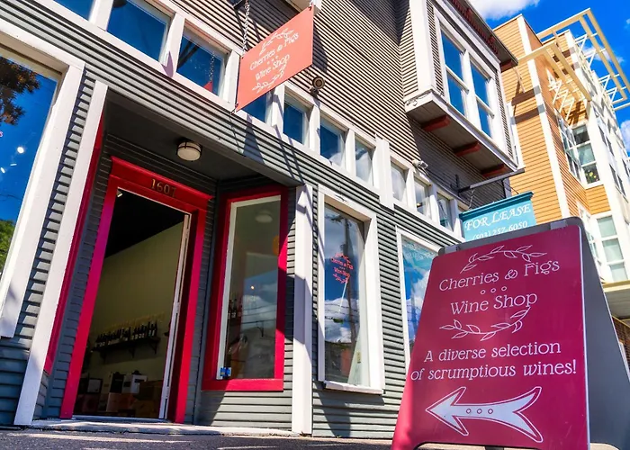 Stay Portland - The Tiny Saguaro - Walk To Local Shops & Eateries