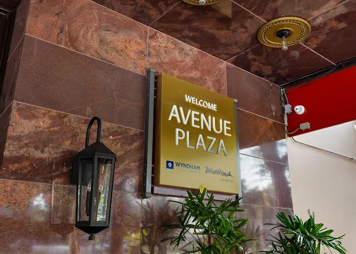 Club Wyndham Avenue Plaza