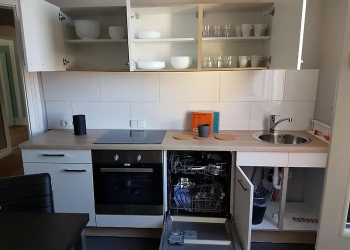 Private Zimmer Im Serviced Apartment - Mit Woechentlicher Reinigung