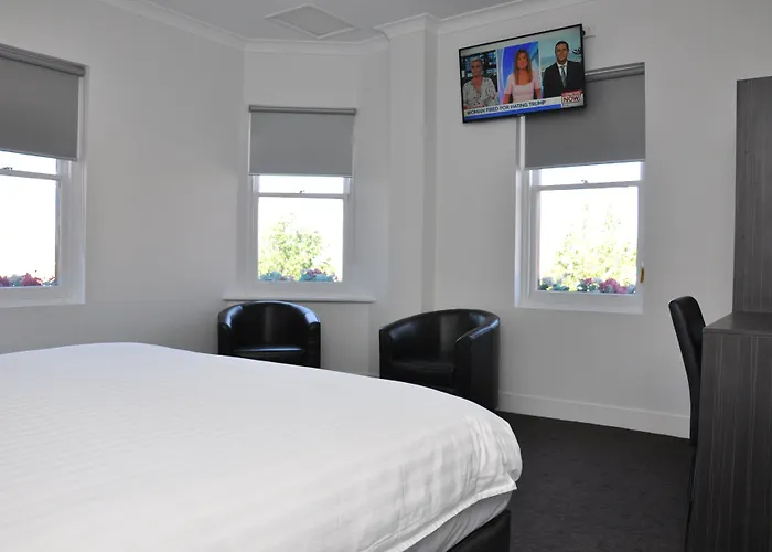 Queens Head Hotel