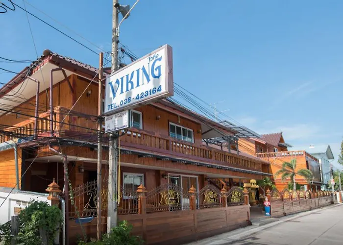 Viking Resorts