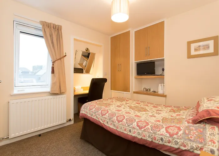 Cedars Guest House Aberdeen