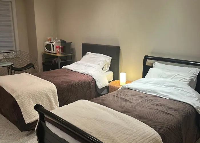 Woodbine Beach Private Stay Near History, Toronto