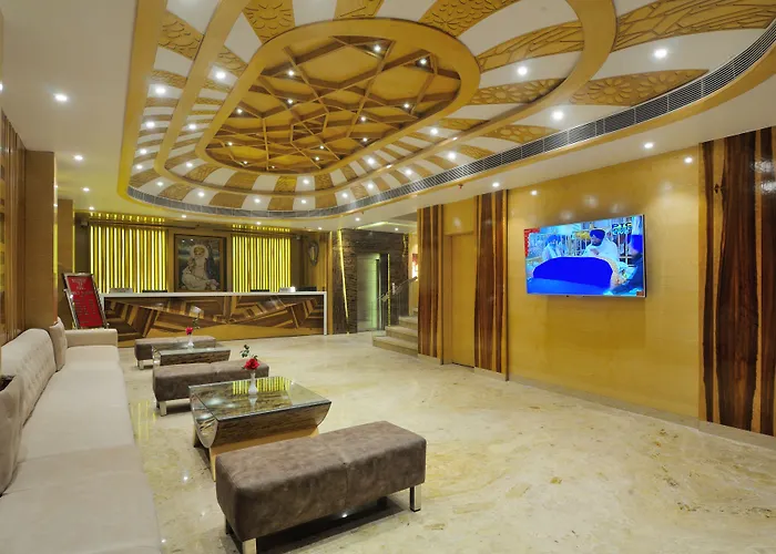 The Gold Regency - 02 Mins From New Delhi Railway Station