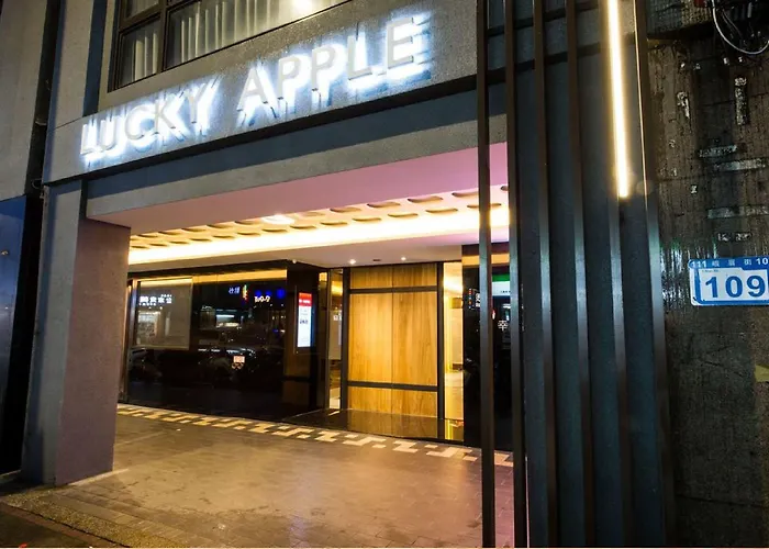 Lucky Apple Hotel