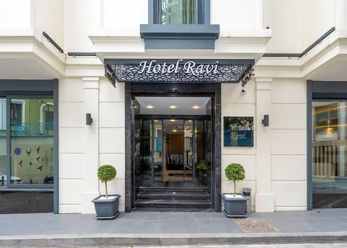 Hotel Ravi