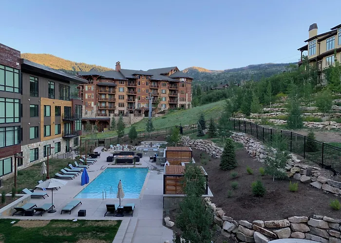 Lift By All Seasons Resort Lodging