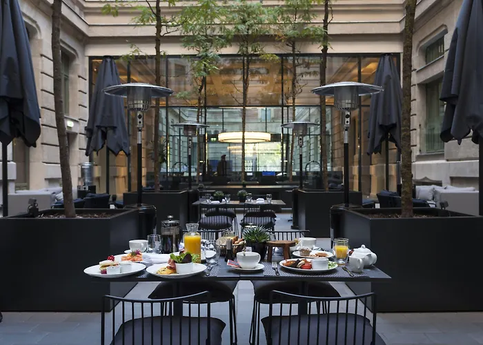 Kozmo Hotel Suites & Spa - Small Luxury Hotels Of The World