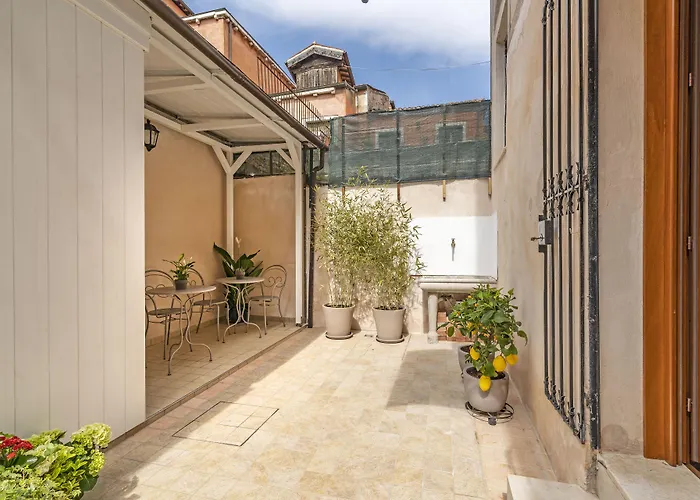 Residenza La Duchessa Deluxe Rooms